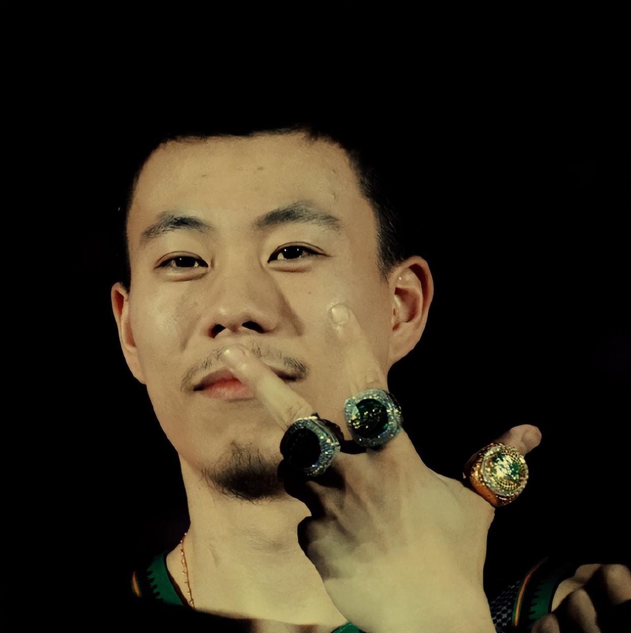 辽篮两天4官宣！送走3将迎来俩潜力新星，战略性重建还能进四强吗